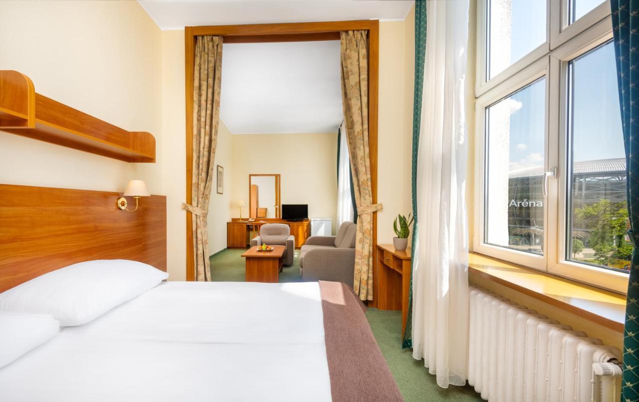 Hotel Millennium ブダペスト エクステリア 写真