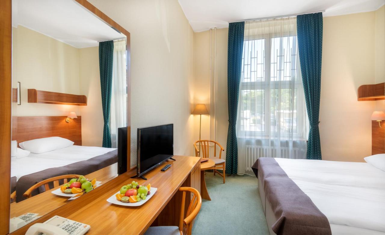 Hotel Millennium ブダペスト エクステリア 写真