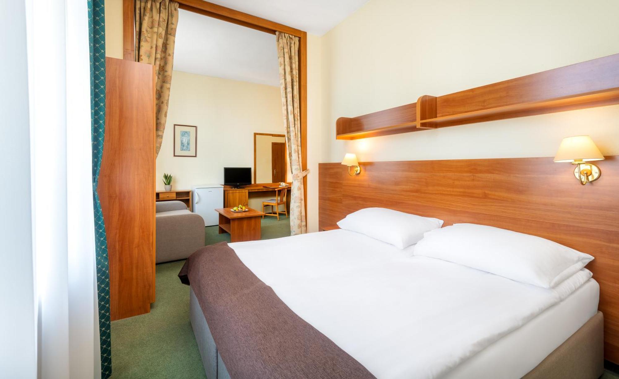 Hotel Millennium ブダペスト エクステリア 写真