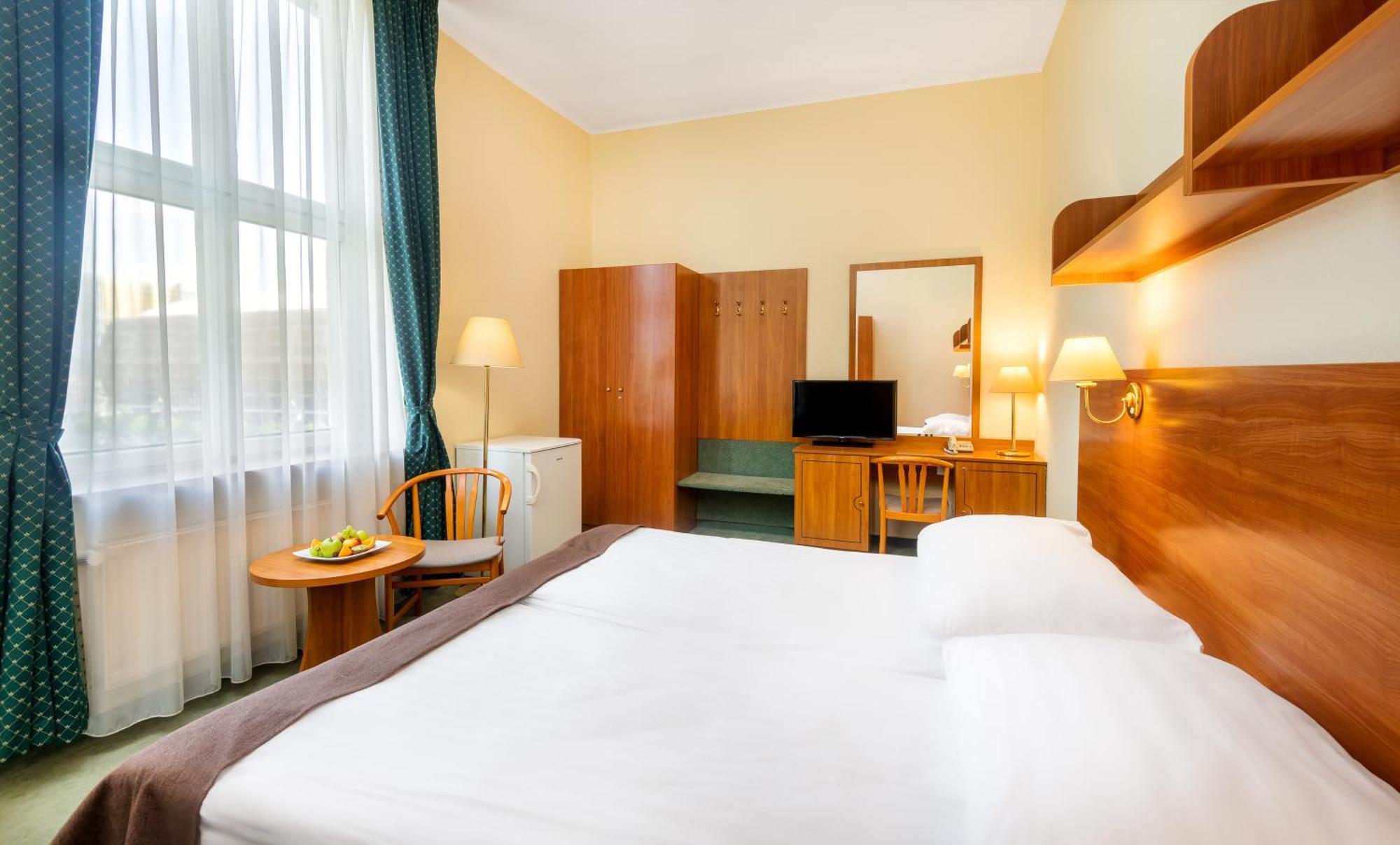 Hotel Millennium ブダペスト エクステリア 写真