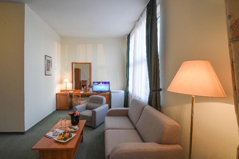 Hotel Millennium ブダペスト エクステリア 写真
